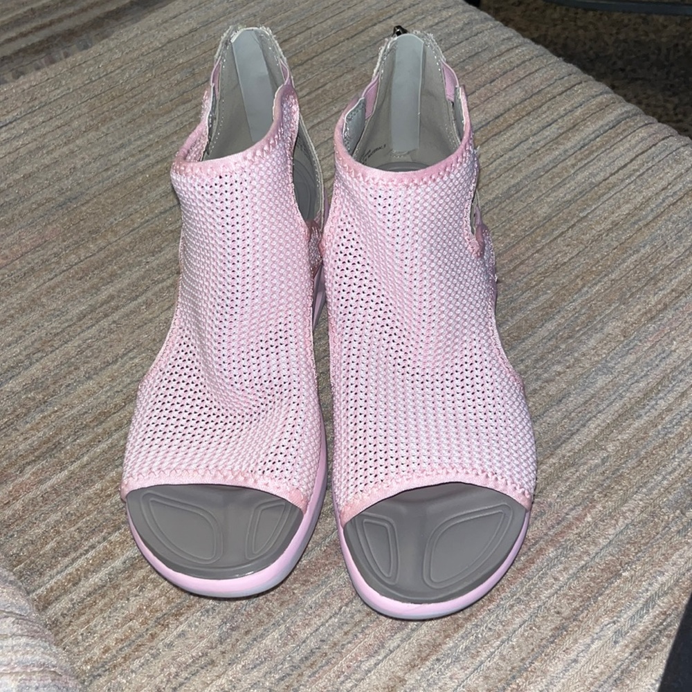JBU sport sandals